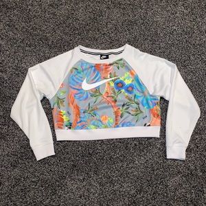 Nike Hyper Tropical Cropped Sweatshirt!
